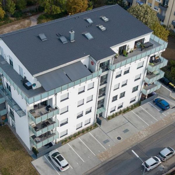 Moderne 2-Zimmer-Wohnung | Voll möbliert | Balkon | Baujahr 2018